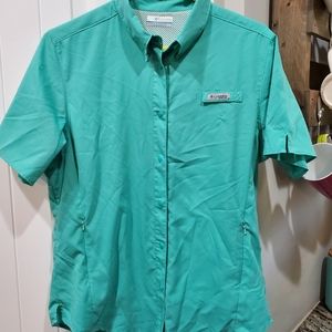 Ladies Columbia PFG shirt